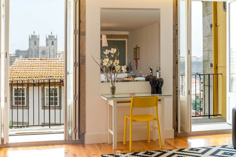Apartamentos Merc Porto Vitoria