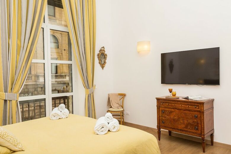 Prestigious Apartment Via Barberini