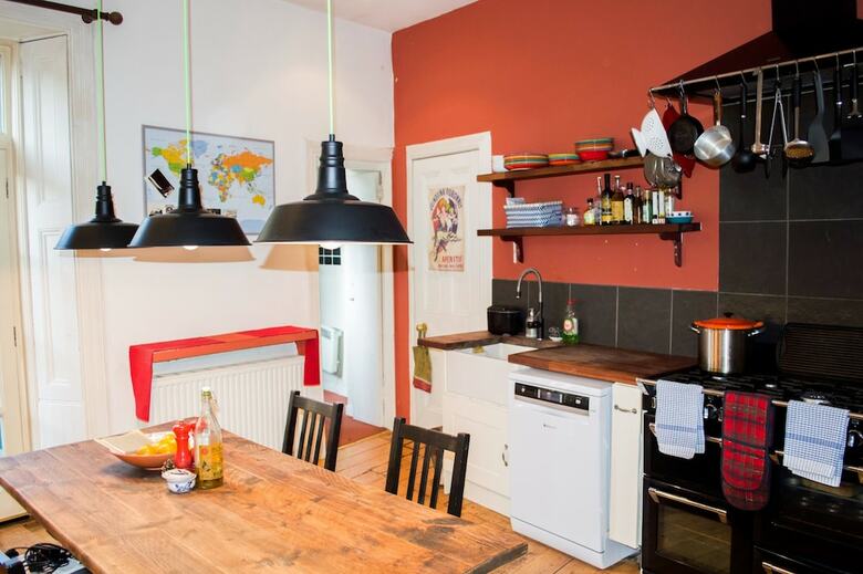 Apartamentos Bright Flat In Edinburgh With Private Garden