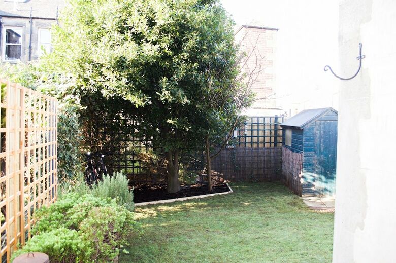 Apartamentos Bright Flat In Edinburgh With Private Garden