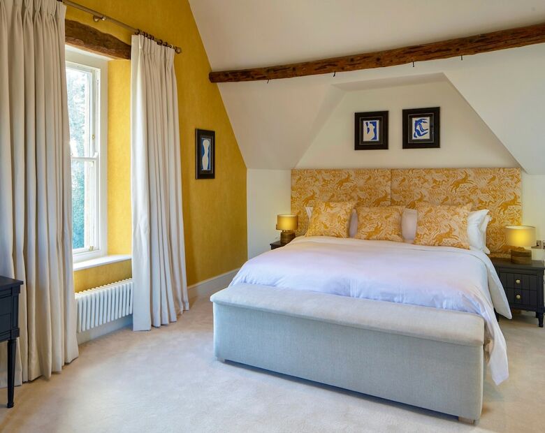 Hotel Crestow House