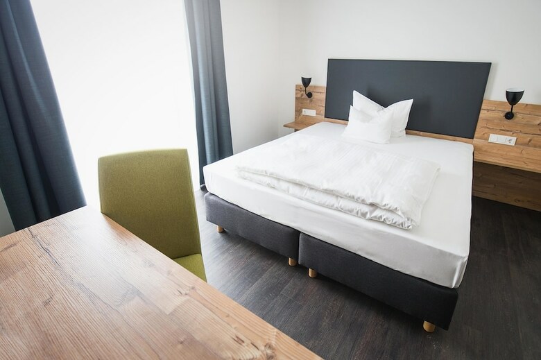 Hotel Alb Inn