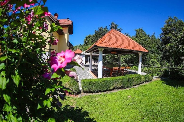 Agroturismo Na Skaluc Estate