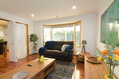 12 Mount Porepunkah Road
