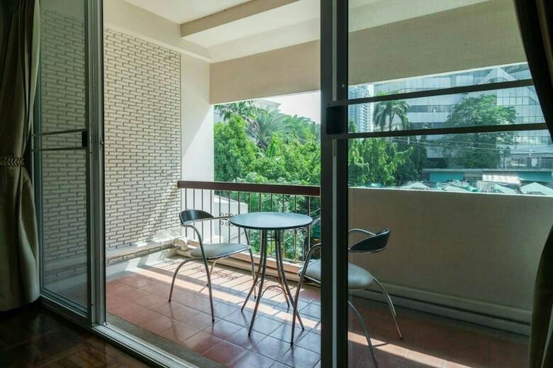 Hotel Le Vanvarothai Saladaeng Residence