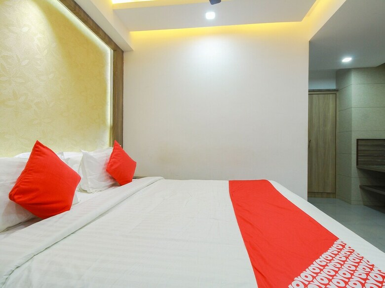 Hotel Oyo 28567 Krishna Holiday Village