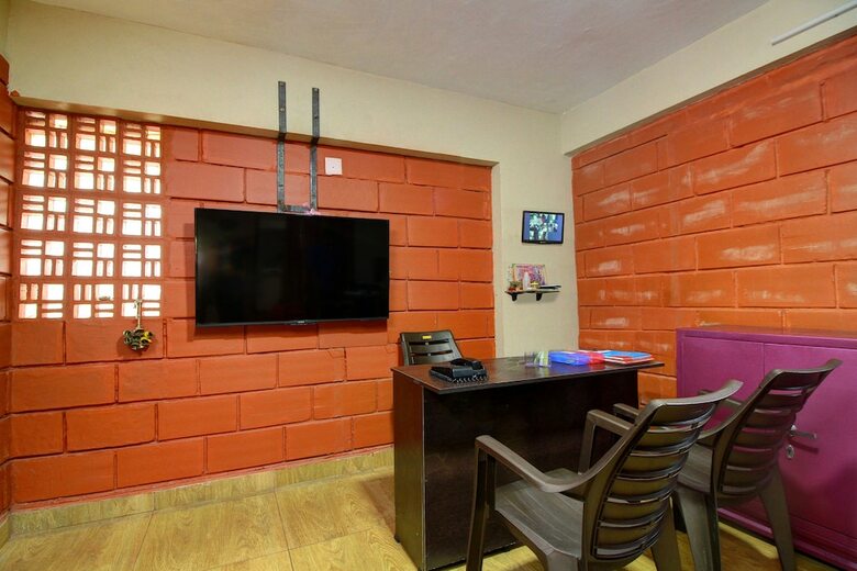 Hotel Oyo 22276 Sujitha Service Apartments