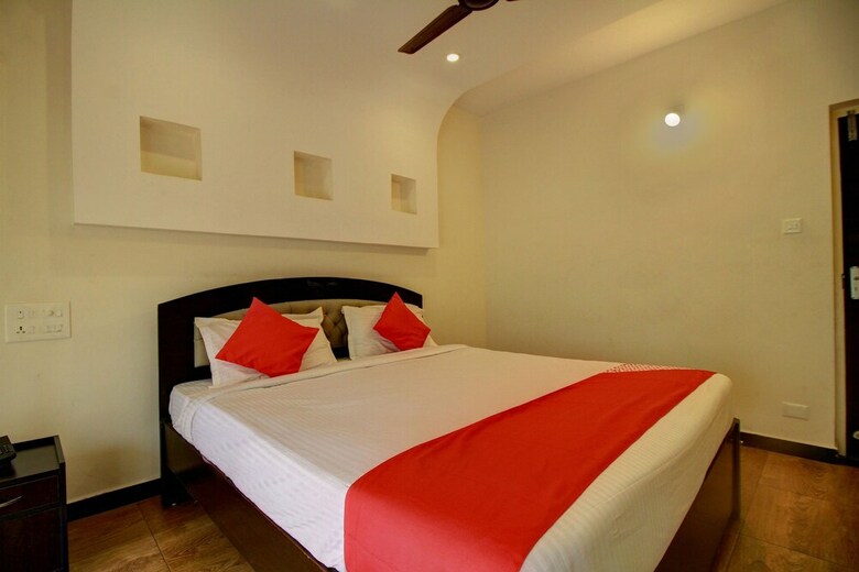 Hotel Oyo 22276 Sujitha Service Apartments