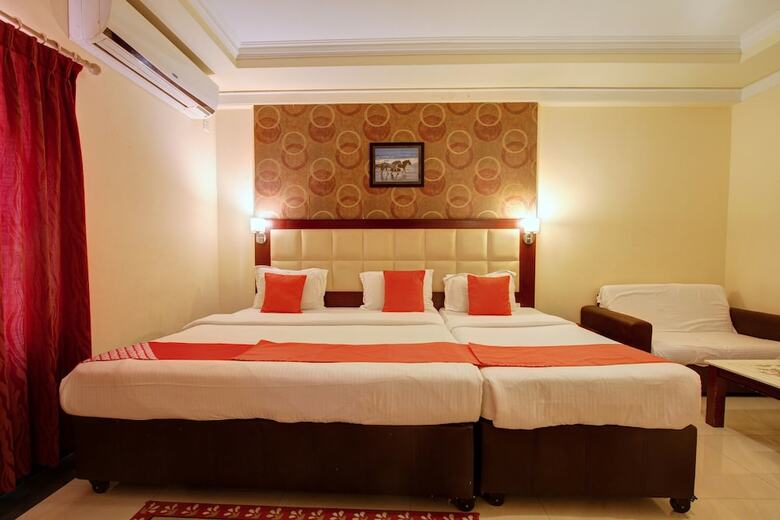 Hotel Oyo 6773 Ananya Comfortss