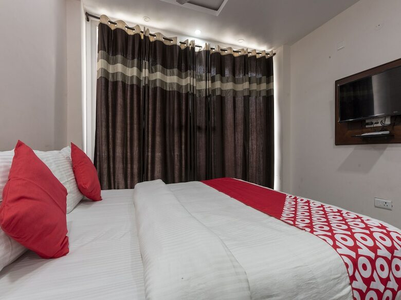 Hotel Oyo 19141 Diamond Vaishali