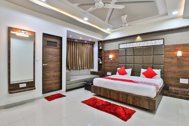 Oyo 7557 Hotel Shiv Kunj Exotica