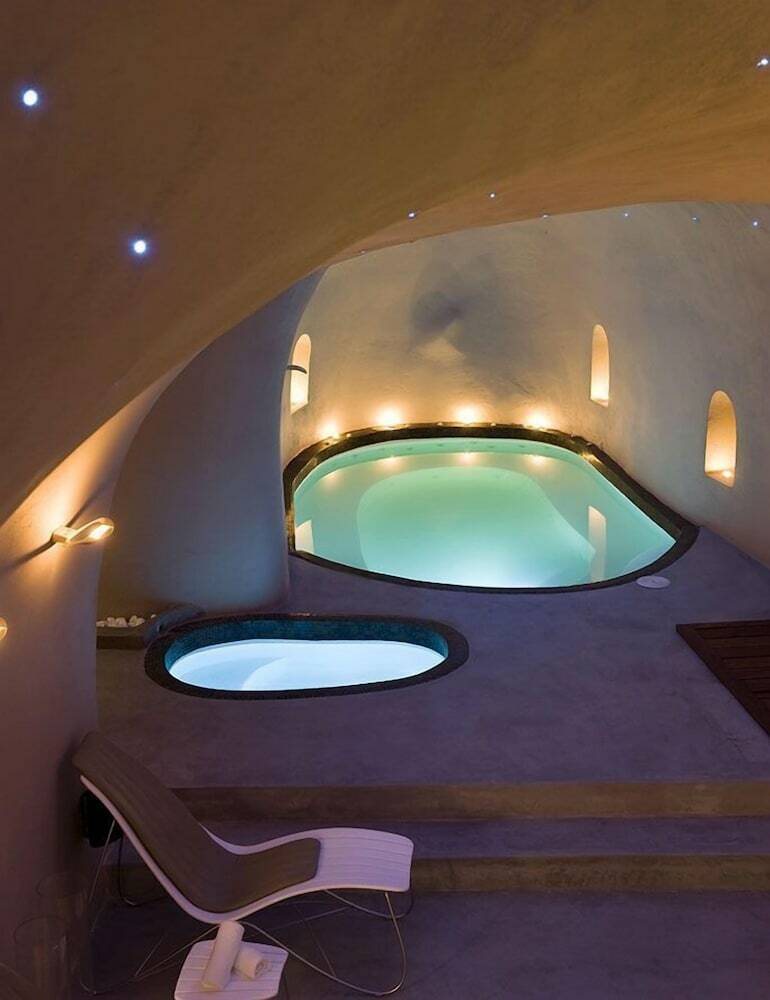 Hotel Avaton Resort And Spa