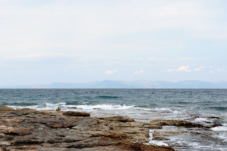 Peris Beach Villa Galaxy Near Athens Airport