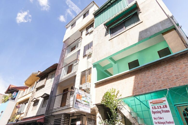 Hotel Oyo 128 D'builders Rooms Phase 2