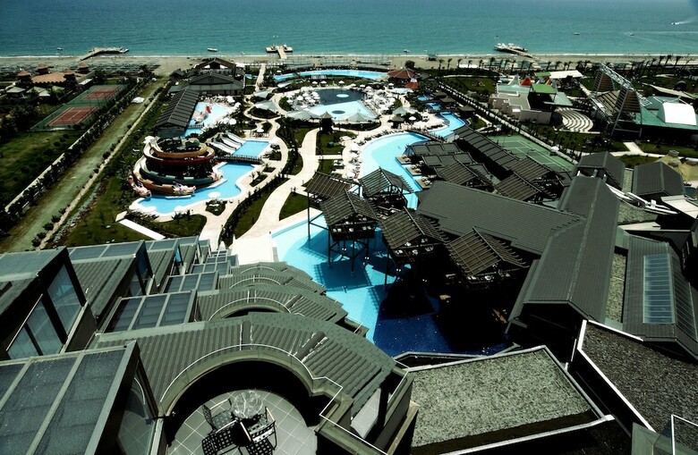 Limak Lara Deluxe Hotel & Resort