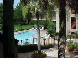 Hotel Quality Suites Bluebonnet Center