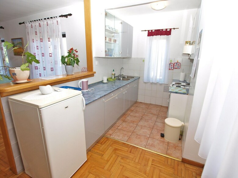 Apartment 914