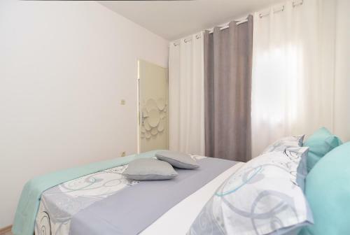 Apartment 1375