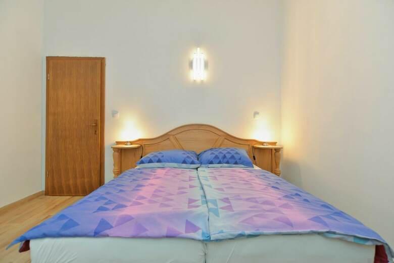 Apartment 1739