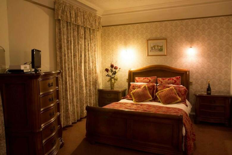 Courtmacsherry Hotel