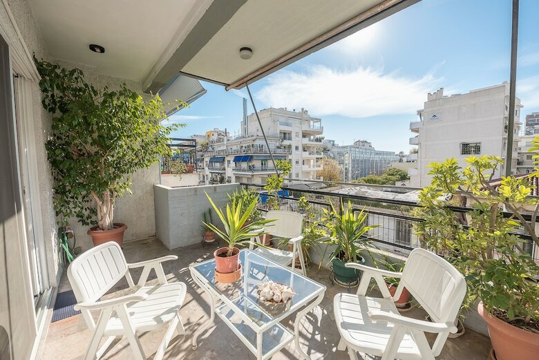 Vintage Acropolis Apartment