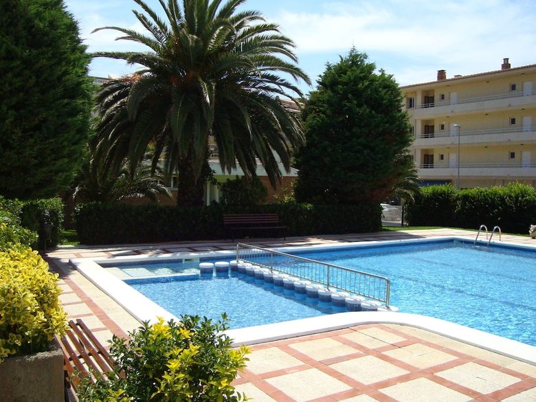 Payet Apartments 6-8 Personas
