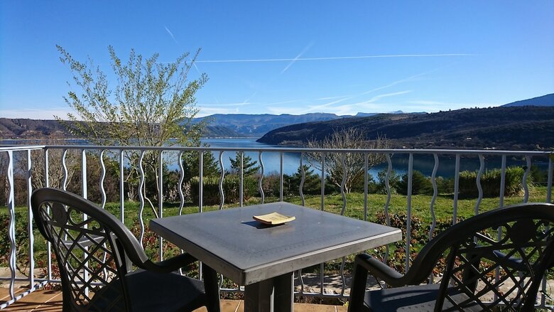 Hotel H�tel Restaurant Les Cavalets