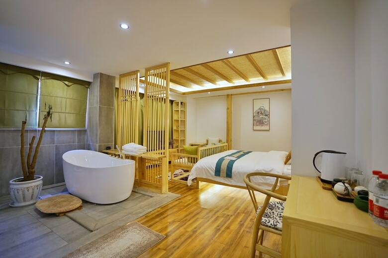 Yuexijiang Boutique Holiday Hotel
