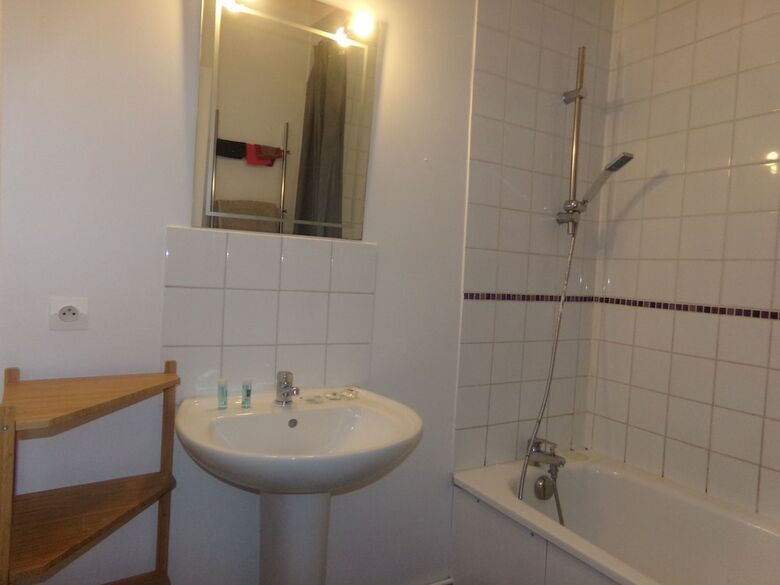Apartamento De 2 Dormitorios, Le Tr�port.