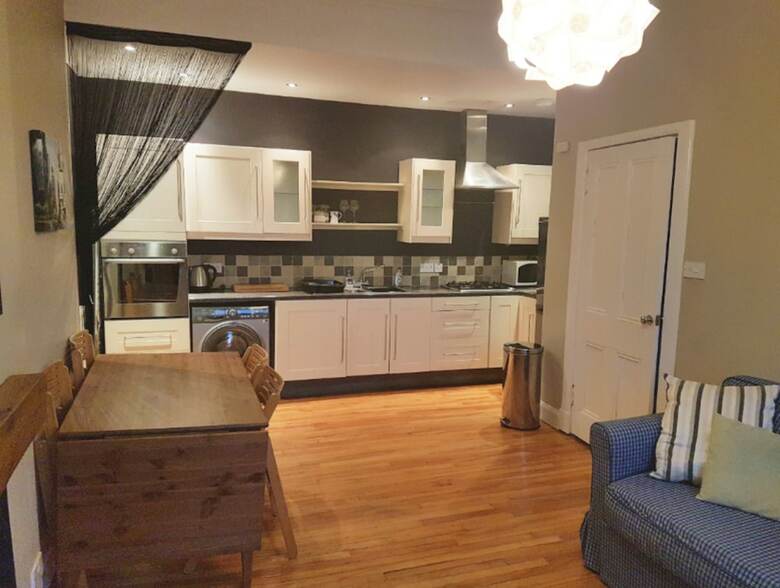 Apartamentos 1 Bedroom Flat In Popular Central Location