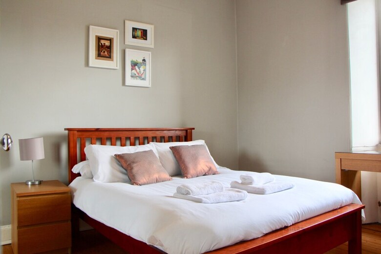 Apartamentos 1 Bedroom Flat In Popular Central Location