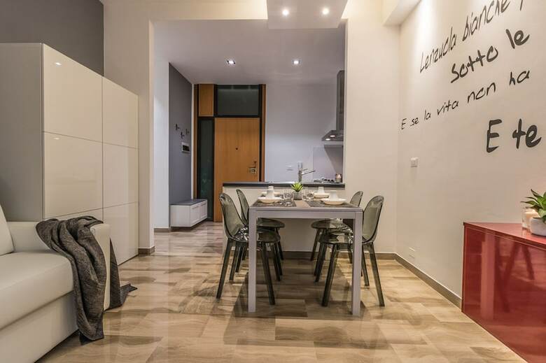 Ugo Bassi Apartments