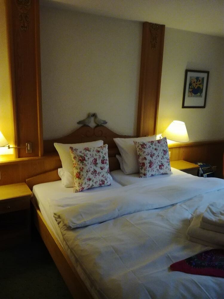 Hotel Grichting Und Badnerhof