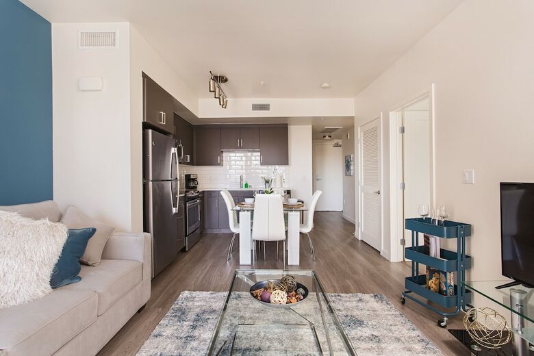 Aparthotel Brand New Downtown La Luxury Apartment