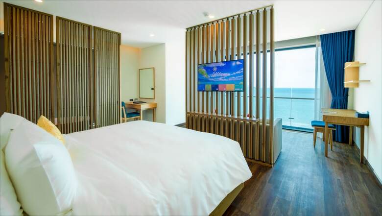 Sala Danang Beach Hotel
