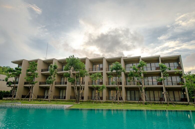 The Gallery Hotel Nai Harn