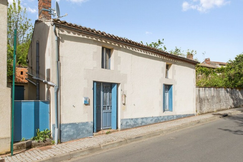 Quirky Charentaise Cottage