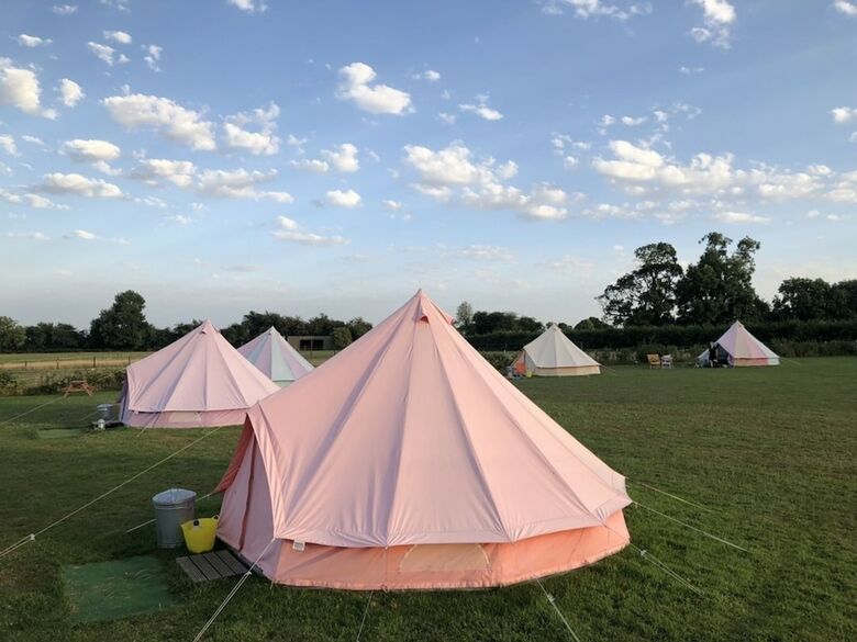 Fully-equipped Bell Tent 1-campsite