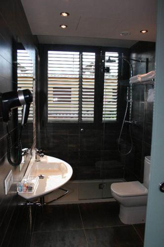 Hostal Restaurante Y Alojamiento Can Mach