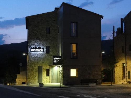 Hostal Restaurante Y Alojamiento Can Mach