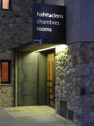 Hostal Restaurante Y Alojamiento Can Mach