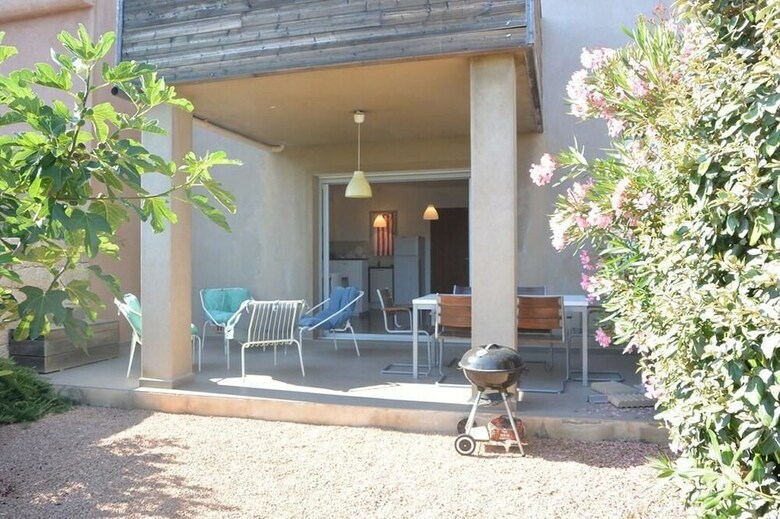 Elena Villa - 3 - Front Of The Sea