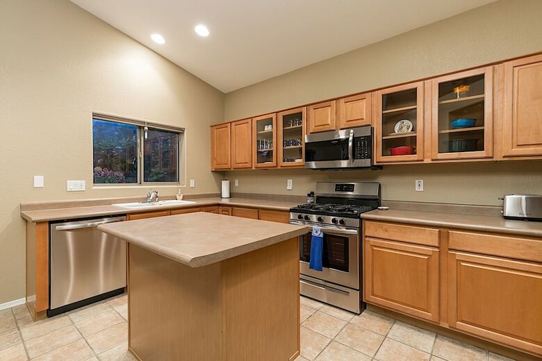 Ravenswood Retreat 3 Br By Casago