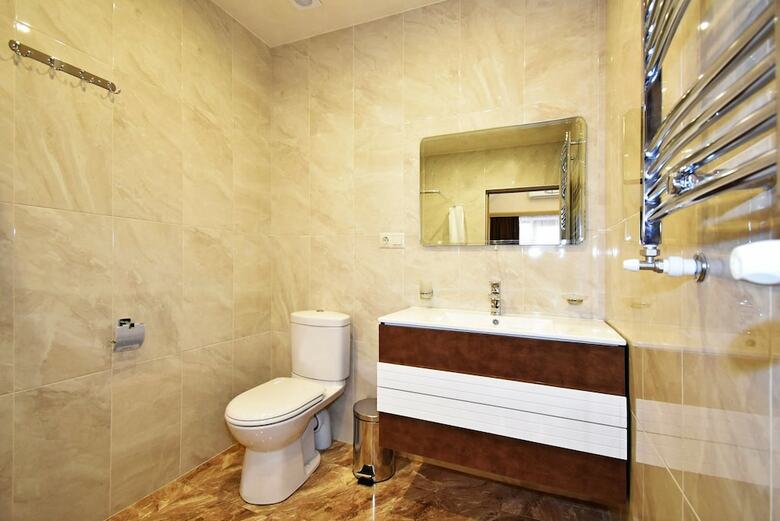 Patriott Hotel