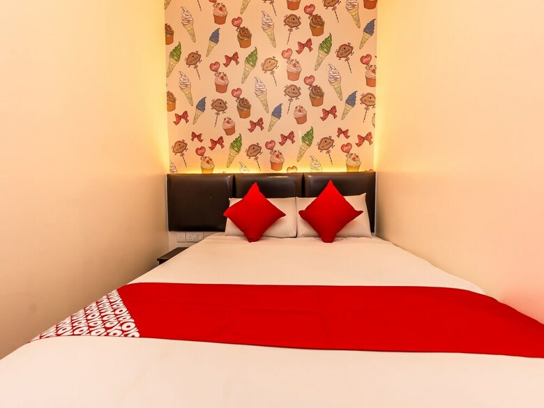 Oyo 743 Gold City Hotel