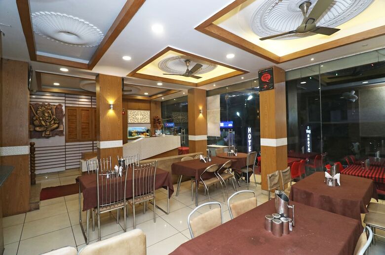 Oyo 4549 Hotel Abhilasha