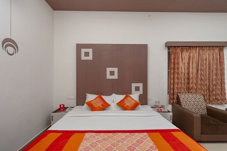 Hotel Oyo 5511 Mm Residency