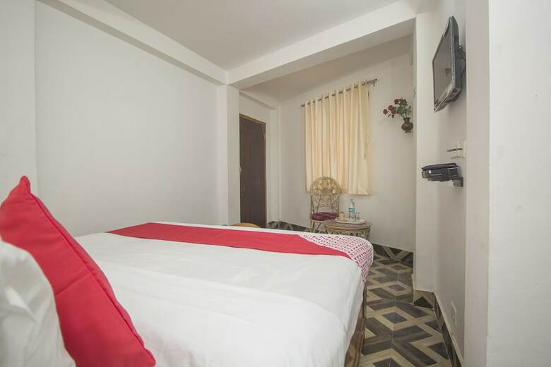 Oyo 26944 Hotel Inodoy