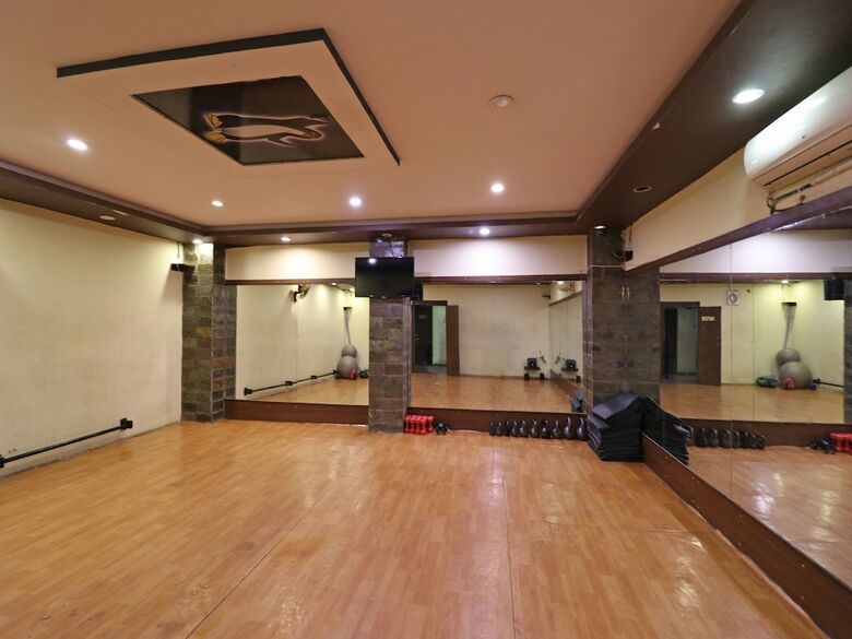 Oyo 22872 Hotel Shivam Fort View