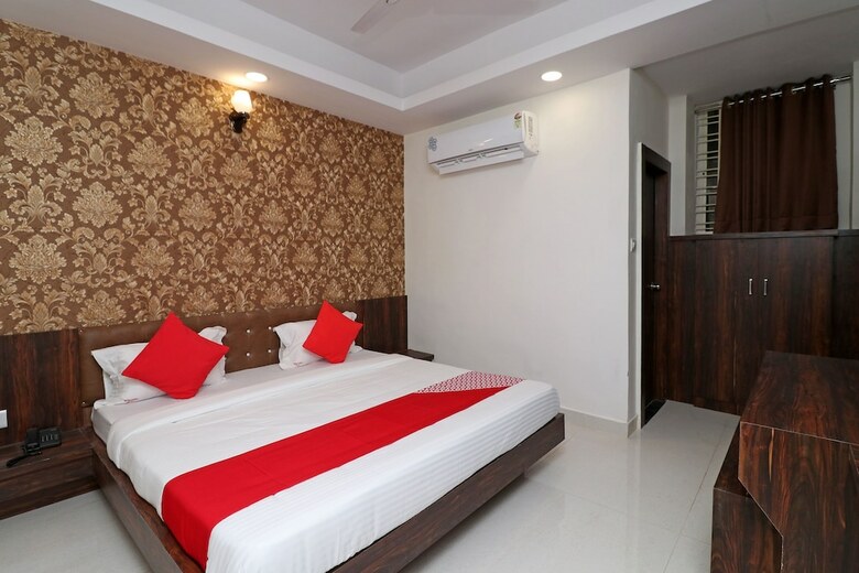 Oyo 17043 Hotel Ocean Pearl
